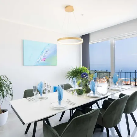 Apartment Smaragd - 150m2 - New Penthouse With Amazing Sea View, Panoramic Elevator And Shared Pool *
