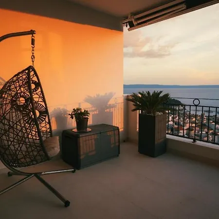 Smaragd - 150m2 - New Penthouse With Amazing Sea View, Panoramic Elevator And Shared Pool * Makarska