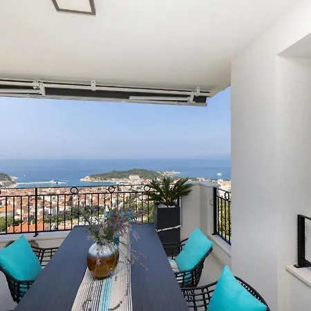 Apartment Smaragd - 150m2 - New Penthouse With Amazing Sea View, Panoramic Elevator And Shared Pool *
